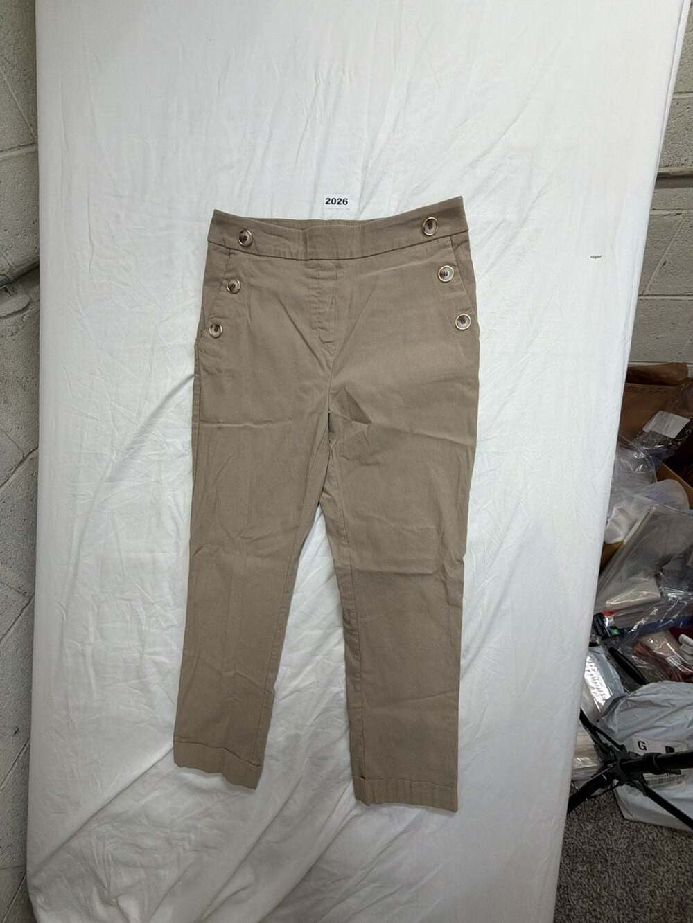 Jules & Leopold Pants Size L Tan Cropped Button Accent Chinos